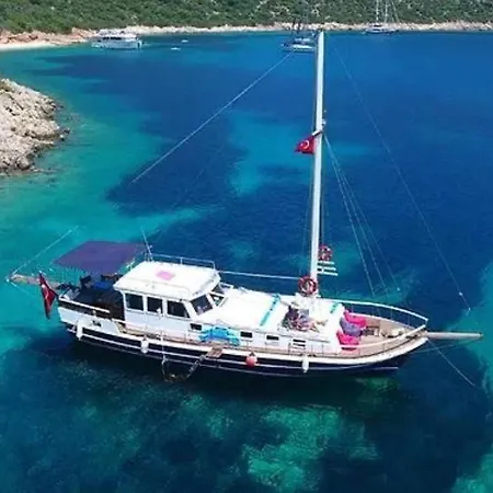 Star 1 Úszó hotel Kaş
